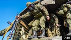 Термін «обнулення», тобто вбивство своїми ж, став стійким і виразом в середовищі російських військовослужбовців під час війни