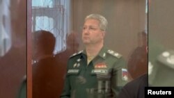 Тимур Иванов в зале суда