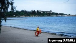 Пасмурный день в севастопольской Круглой бухте (фотогалерея)