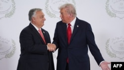 Viktor Orbán (stânga) s-a numărat printre puținii lideri internaționali invitați de Donald Trump la summitul de pace de la Sharm-el-Sheik, pe 13 octombrie. 