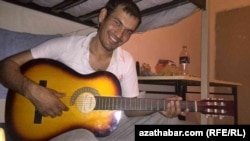 People who knew Hudaiberdy Allashov blame his death on the physical and mental stress caused by years of ruthless government persecution aimed at punishing him for his work as a journalist.