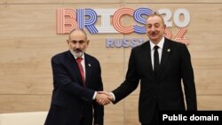 Armenian Prime Minister Nikol Pashinian's meeting with Ilham Aliyev, the president of Azerbaijan. (file photo)